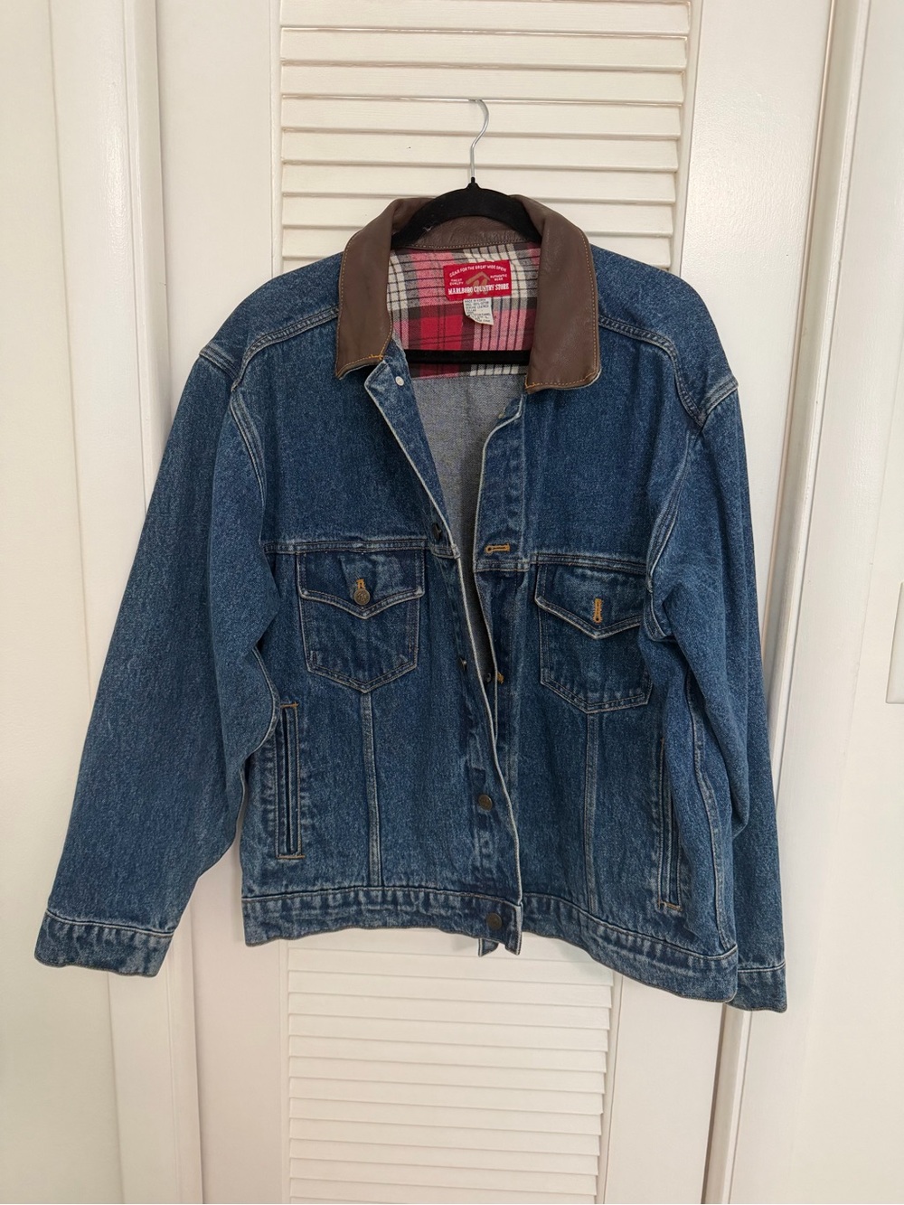 Vintage Men's Blue Denim Bomber Jacket with Brown Collar